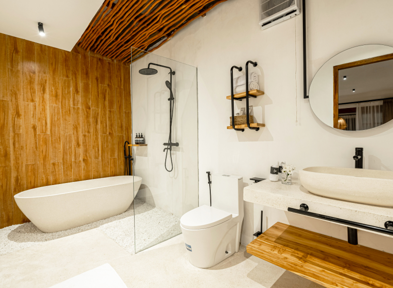 bathroom: image 4